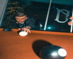 Linkzy enjoys playing boards such as pool games and much more.